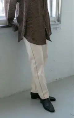 URBAN RESEARCH DOORS サイドラインワイドシルエットパンツ