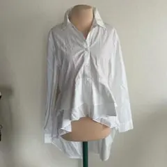 ZARA WOMAN ホワイトフリル長袖シャツ