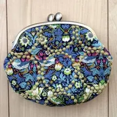 Item thumbnail for item 90fab259-fffb-4f5c-8de1-64a302e2d6e7