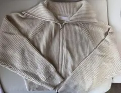 宇野実彩子LAVANDA ジッパーニット