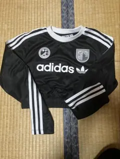 adidas レディース 長袖 クロップド丈 トップス ブラック