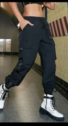 【SHEIN/カーゴパンツXS黒中古品】