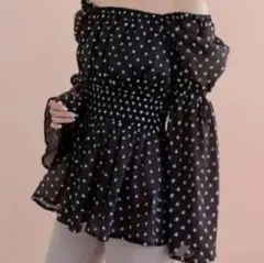 【新品洗濯のみ】ウエストシャーリングギャザーブラウス　チュニック　花柄シフォン