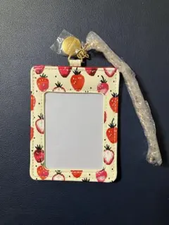 LOVERARY BY FEILER パスケース