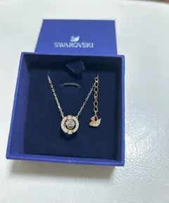 B6128 SWAROVSKI ネックレス ゴールドカラー クリスタル - メルカリ
