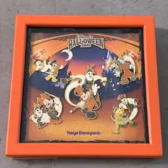 ディズニー ランド ハロウィーン 2003 ピンバッジ 額縁セット グッズ