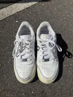 Nike Air Force 1 ホワイトスニーカー