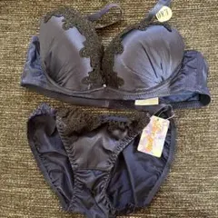 Item thumbnail for item 10e20833-099f-420a-91cf-1f68a1a3bb1b