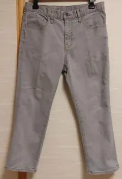 GU メンズ デニム（薄地）短め丈 グレー ①