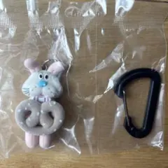 ICCHI うさぎ プレッツェル キーホルダー ぬいぐるみ マスコット