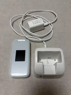 2026年最新】らくらくホン充電器の人気アイテム - メルカリ