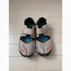 Nike エアリフト　ゴールド