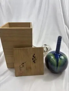 三代徳田八十吉　耀彩壺　高台内に描き銘「八十吉作(金銘)」共箱　トサニチ 三代徳田八十吉 耀彩壺 高台内に描き銘「八十吉作(金銘)」共箱