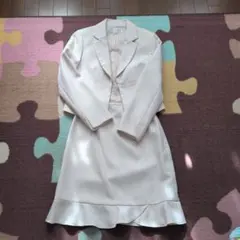 テーラードジャケット付きスーツ ９号　オフホワイト