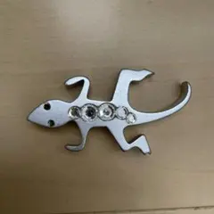 トカゲ型シルバー色キーホルダー