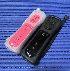 ★★wiiリモコンブラック＆ピンク カバーストラップ付 清掃・除菌済みセット★★