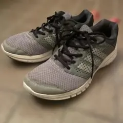 アディダス　ランニングシューズ マドル　26.5cm