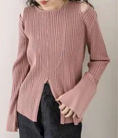 カットアウトリブニット