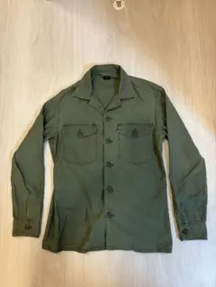 【美品】ユニクロ　メンズ　オリーブグリーン ミリタリージャケット　M