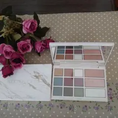 ♥クリスマスセール♥２５日まで アディクション アイシャドウ（おまけ付き）