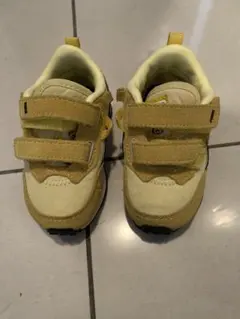 プーマ(PUMA) ポケモン　ピカチュウ(ピカチュー ) シューズ