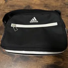 【美品】アディダス ショルダーバッグ ブラック スポーツ サコッシュ　ポーチ
