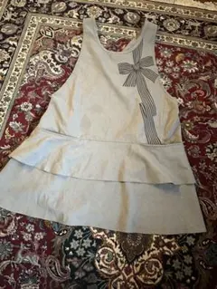 ポリエステル♦︎フリルエプロン♦︎ライトグレー♦︎リボン柄♦︎シビラ風