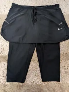 Nike DRI-FIT ．スカート付レギンス　レディースMサイズ　ポケット有り