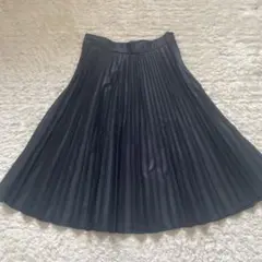 ♡ZARA WOMAN♡ひざ下丈　プリーツスカート　つやつや　Ｍ