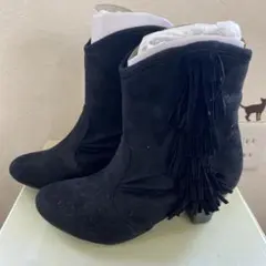 美品！グローブ☆サイドフリンジギャザーショートブーツのサムネイル