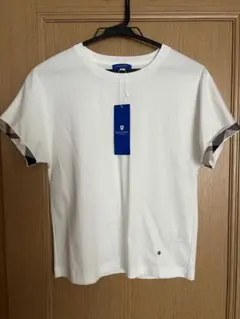 新品　ブルーレーベル　クレストブリッジ　Tシャツ　　カットソー　白のサムネイル