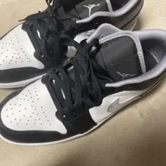 NIKE Air Jordan 1 Low ブラック ホワイト スニーカーのサムネイル