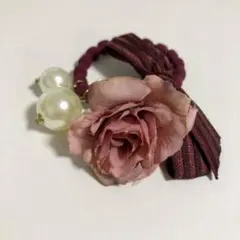 パール花付きヘアゴム
