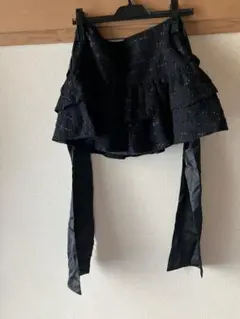 ツィードブラック 2段フリル サテンリボン付きフレアスカート新品タグ付M