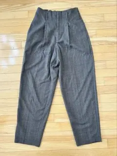 GUグレー系チェック タック入りテーパードパンツsサイズ