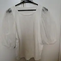 ホワイト パフスリーブ トップス