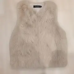 ふわふわ ファーベスト ベージュ系 前開き 秋冬 重ね着