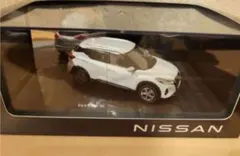 Nissan Kicks ミニカー ホワイト 1/43