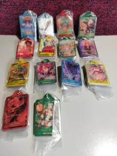 ワンピース　メタルキーホルダー 14個セット　保管品