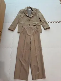 ベージュ セットアップ パンツスタイル サイズF
