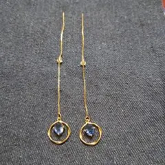 ゴールドトーンのスレッドピアス 青い宝石ハンドメイド