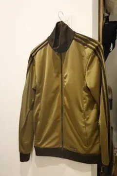 adidas ブラウン　ジャージ