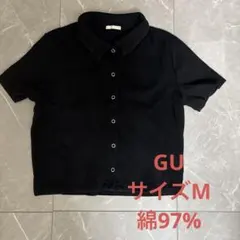 黒 ボタン付き 半袖シャツ