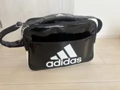 adidas ブラック エナメル スポーツ ショルダーバッグ