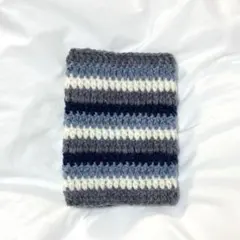 ハンドメイド　編み物　ブックカバー　文庫本サイズ　グレー×青×紺×白　ボーダー