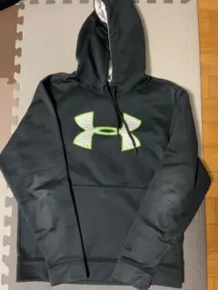 Under Armour パーカー　裏起毛