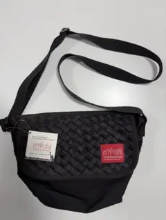 Manhattan Portage ブラックショルダーバッグのサムネイル