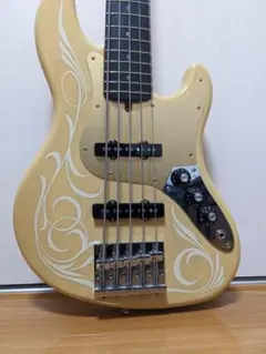 2026年最新】fender american deluxe bassの人気アイテム - メルカリ