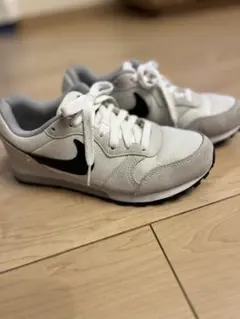 Nike スニーカー ホワイト/グレー/ブラック