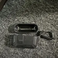 耐衝撃 イヤホンケース カラビナ付き ブラックのサムネイル